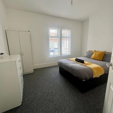 ליברפול Spacious 3 Bed - Efc Stays מראה חיצוני תמונה