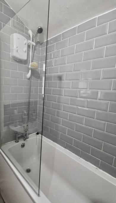 ליברפול Spacious 3 Bed - Efc Stays מראה חיצוני תמונה